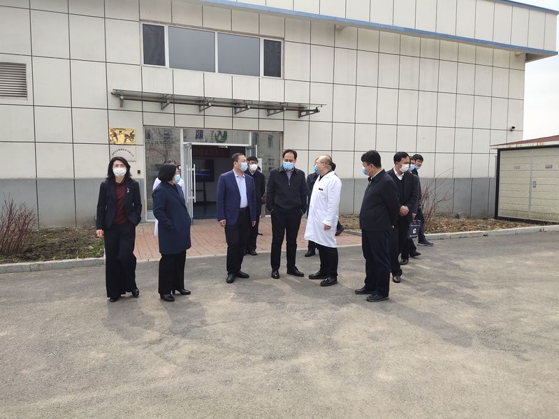 通化市人大常委会主任张茗朝率市人大调研组来双正医疗进行调研